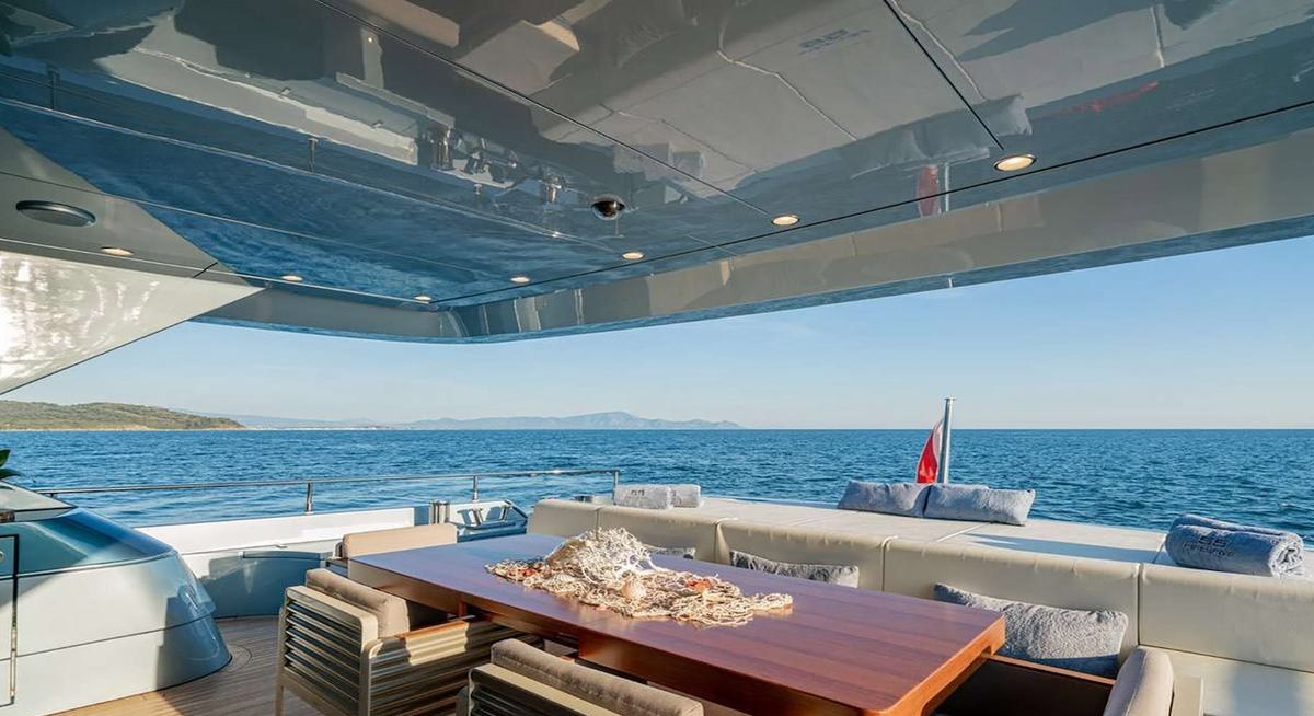 55 FIFTYFIVE yacht charter 4