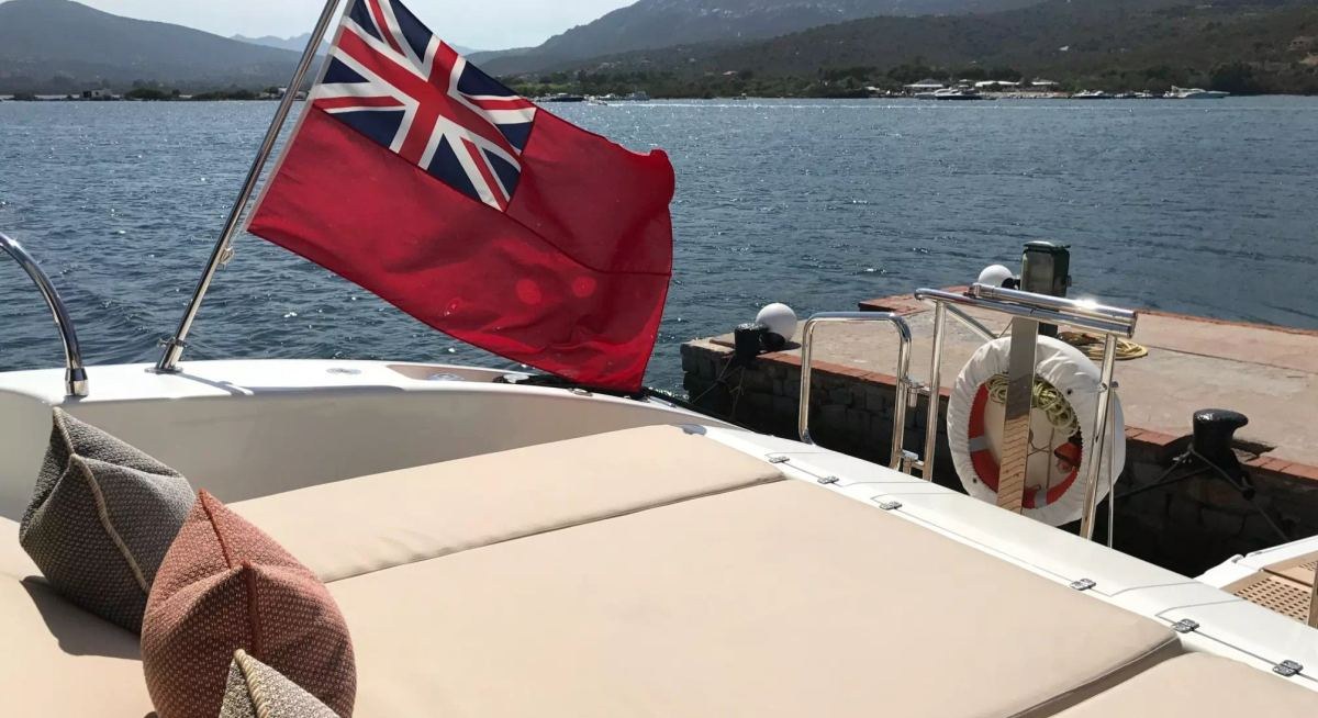 7 ZERO yacht charter 4