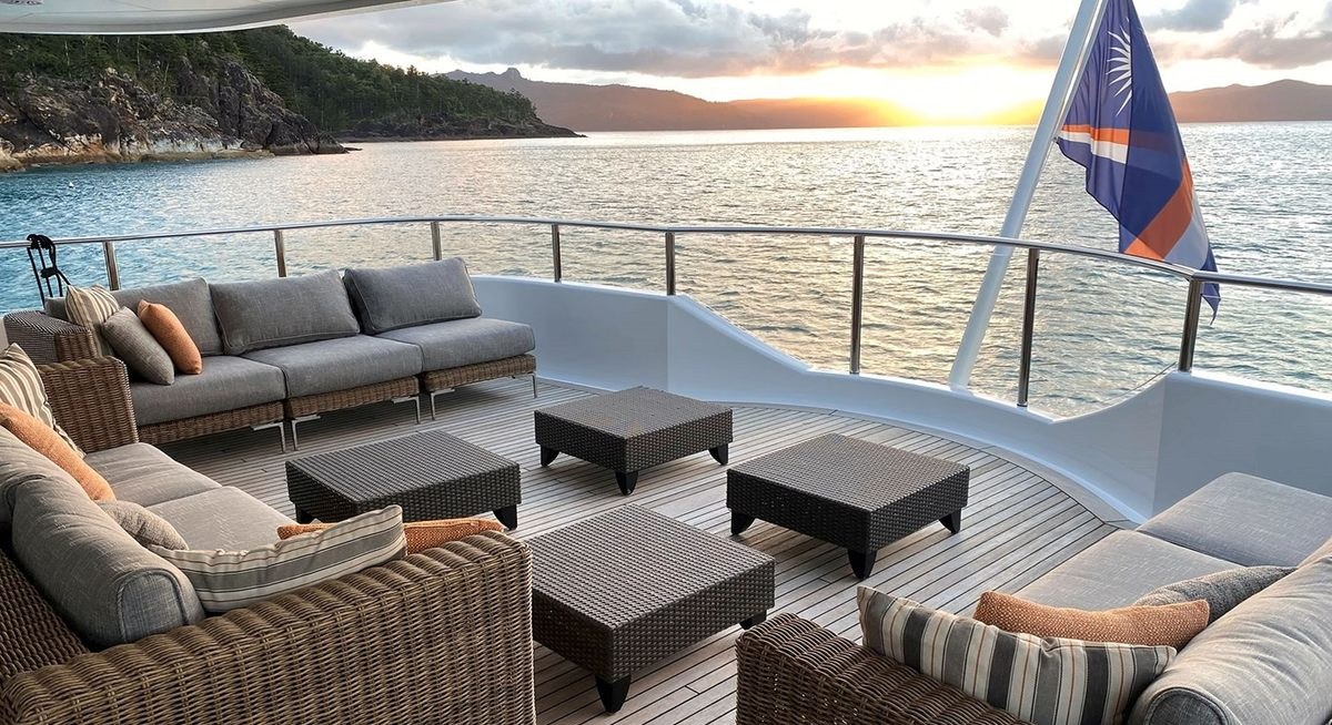 ADAMAS VI yacht charter 4