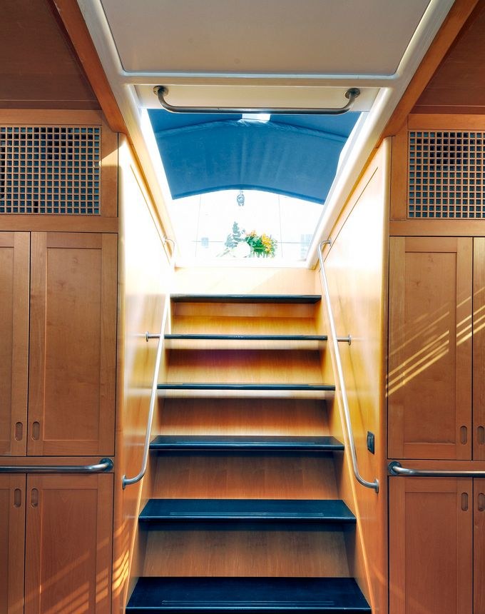 ADESSO yacht charter 2