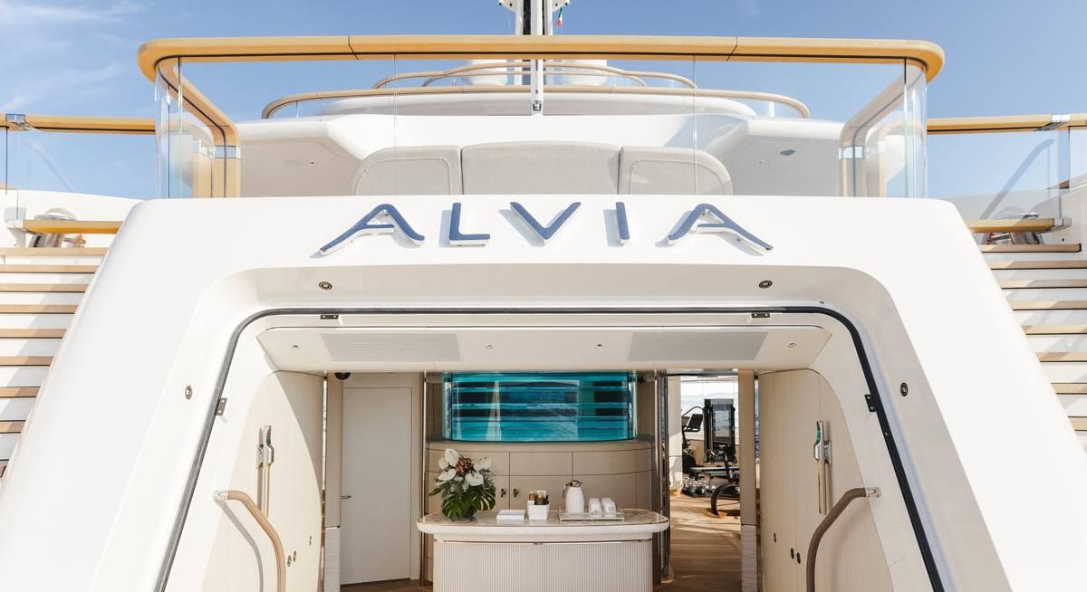 ALVIA yacht charter 5