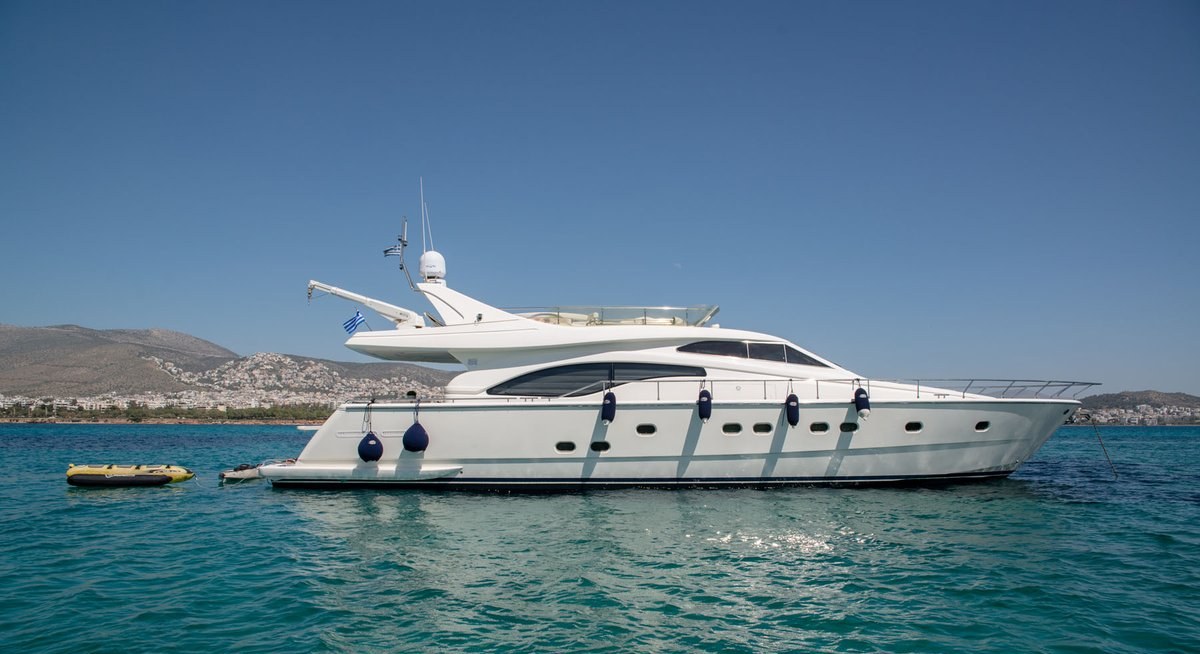 ANANAS yacht charter 1