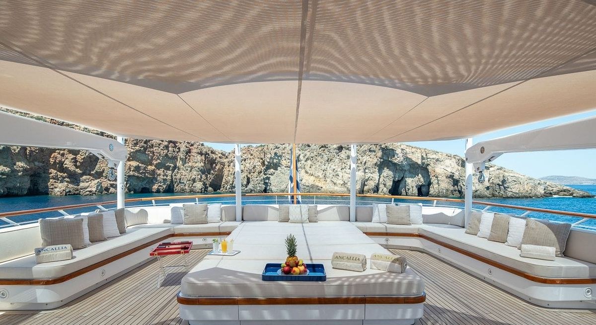 ANCALLIA yacht charter 3