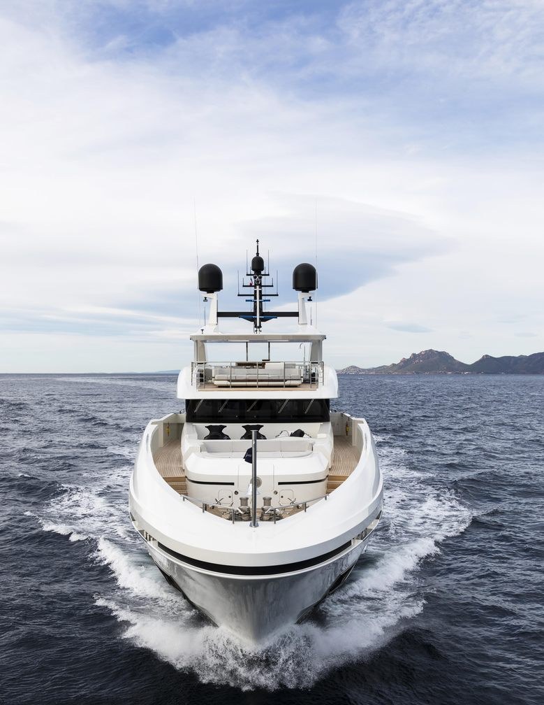 تأجير يخت ANDIAMO YACHT CHARTER