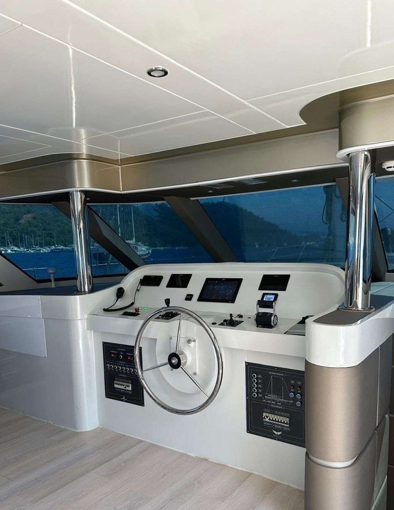 تأجير يخت ANGELO 3 YACHT CHARTER