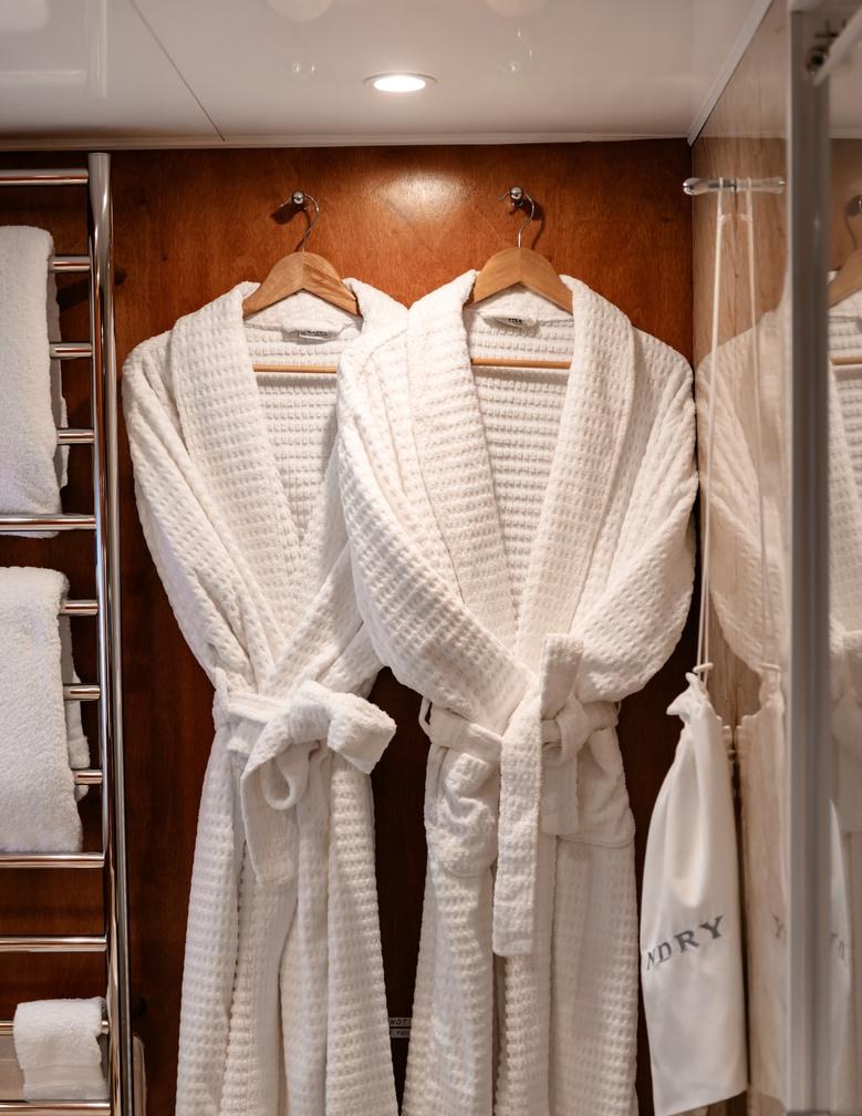 Yacht charter ANNABEL II YACHT CHARTER