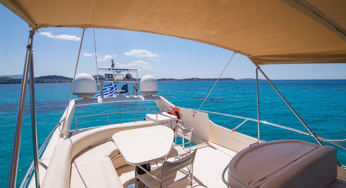 ANTAMAR II yacht charter 3