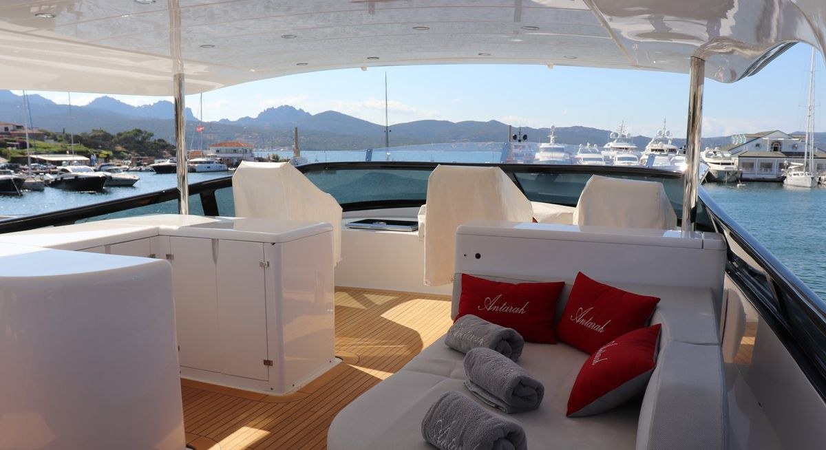 ANTARAH yacht charter 2