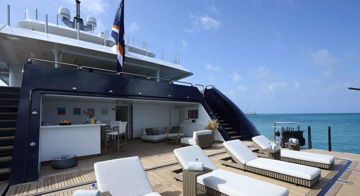 ARBEMA yacht charter 4