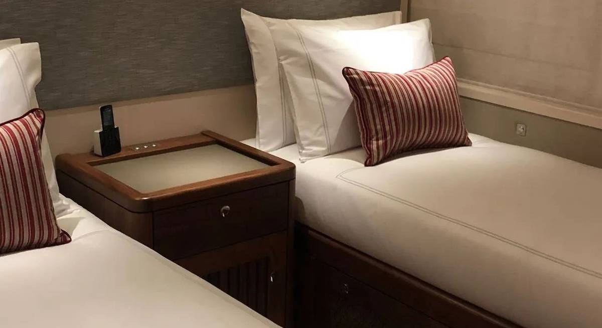 ARCHELON yacht charter 2