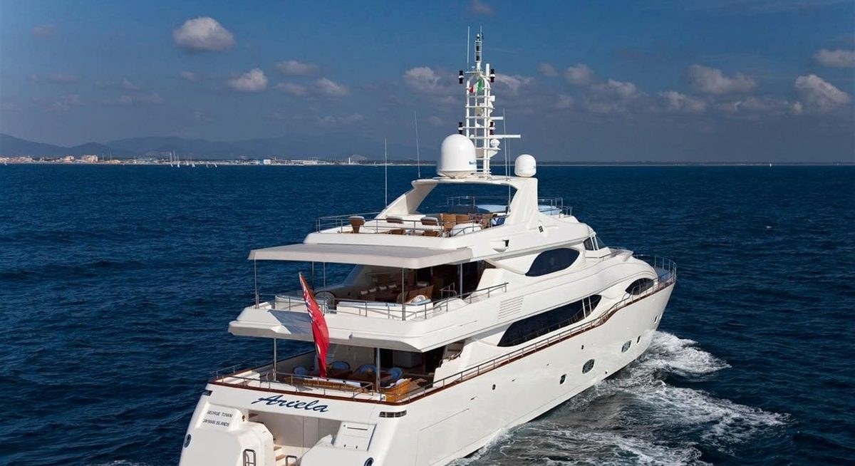 ARIELA yacht charter 4