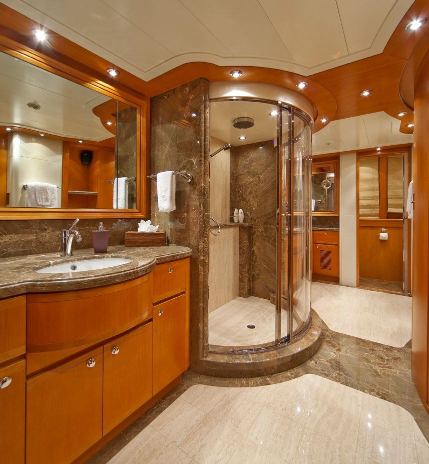 Yacht charter ARIELA YACHT CHARTER