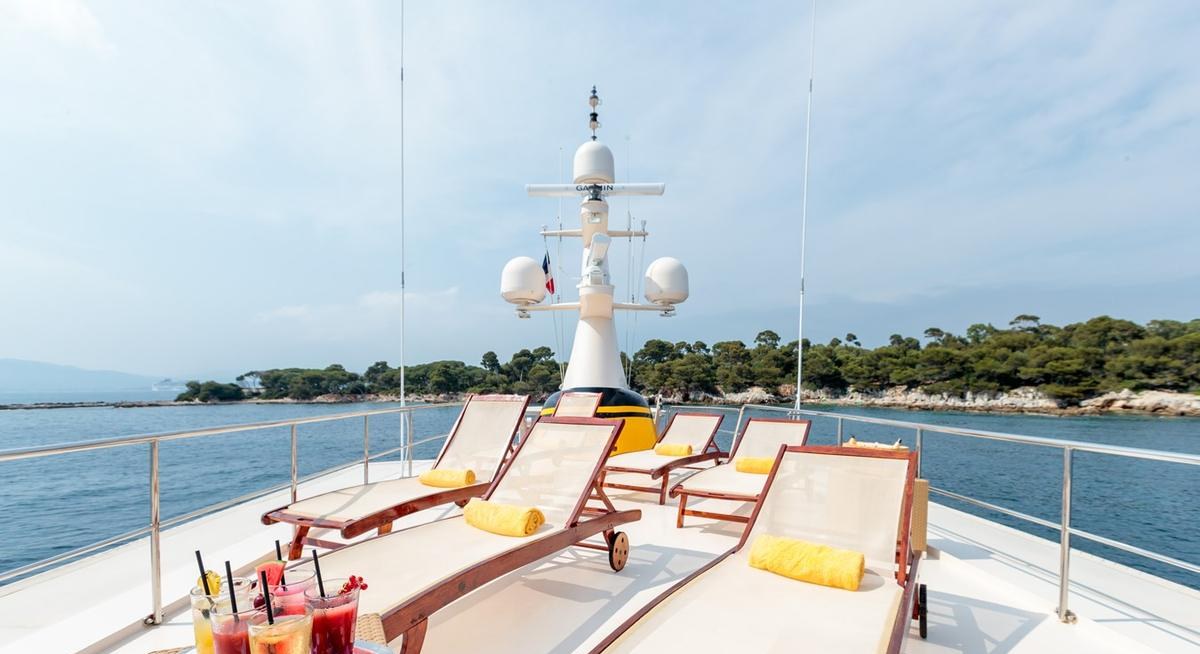 ARIONAS yacht charter 4