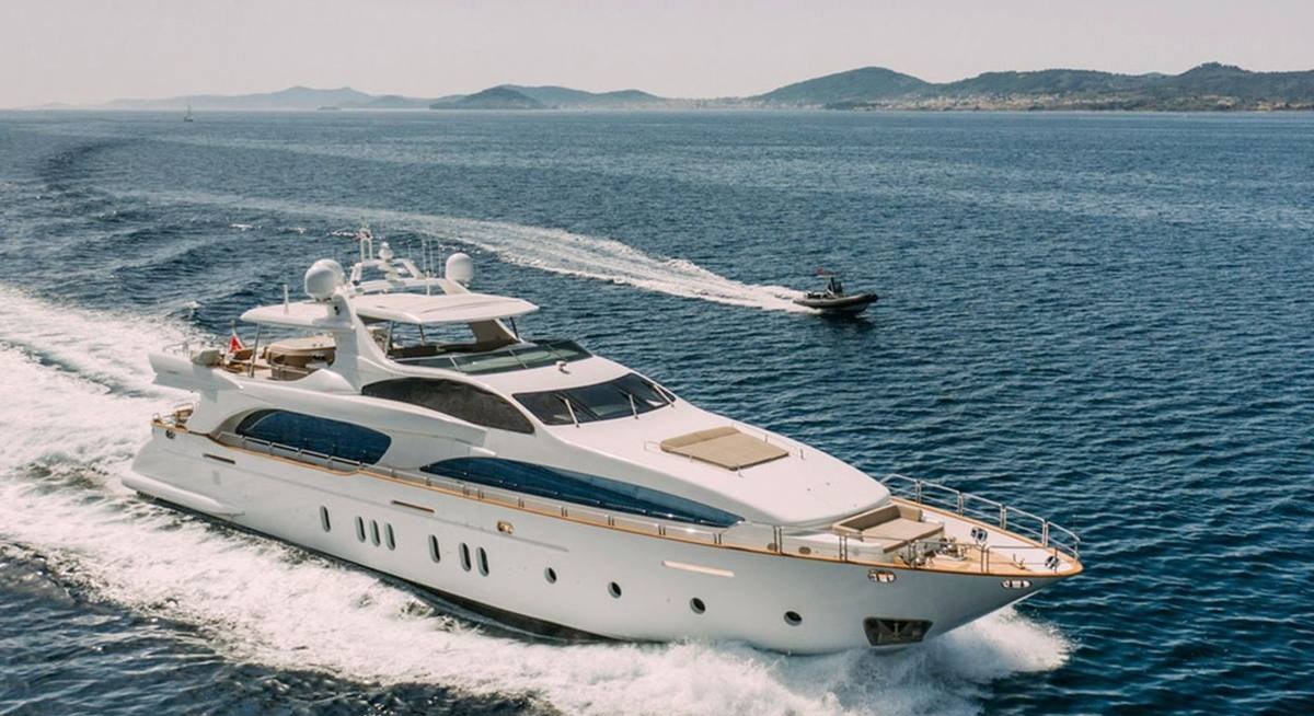 Yacht charter ARTEMY YACHT CHARTER