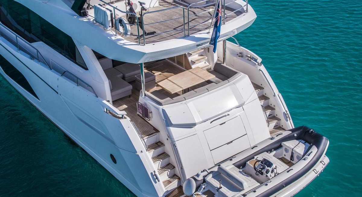 ASCEND yacht charter 4