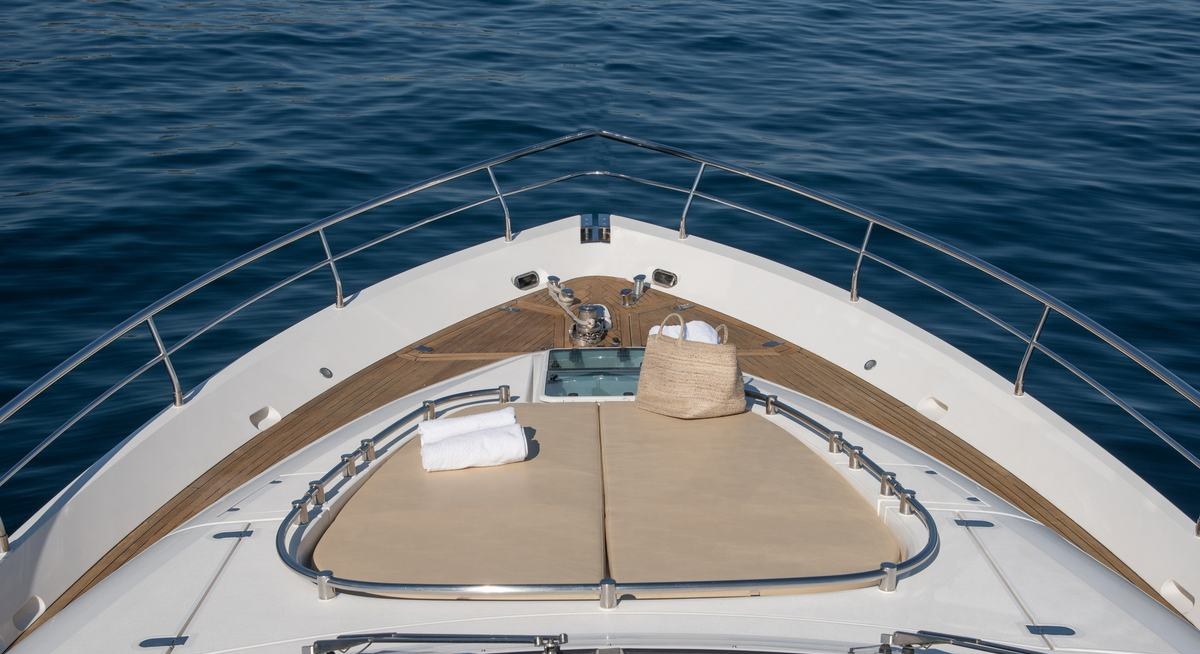 ASKIM 3 yacht charter 2