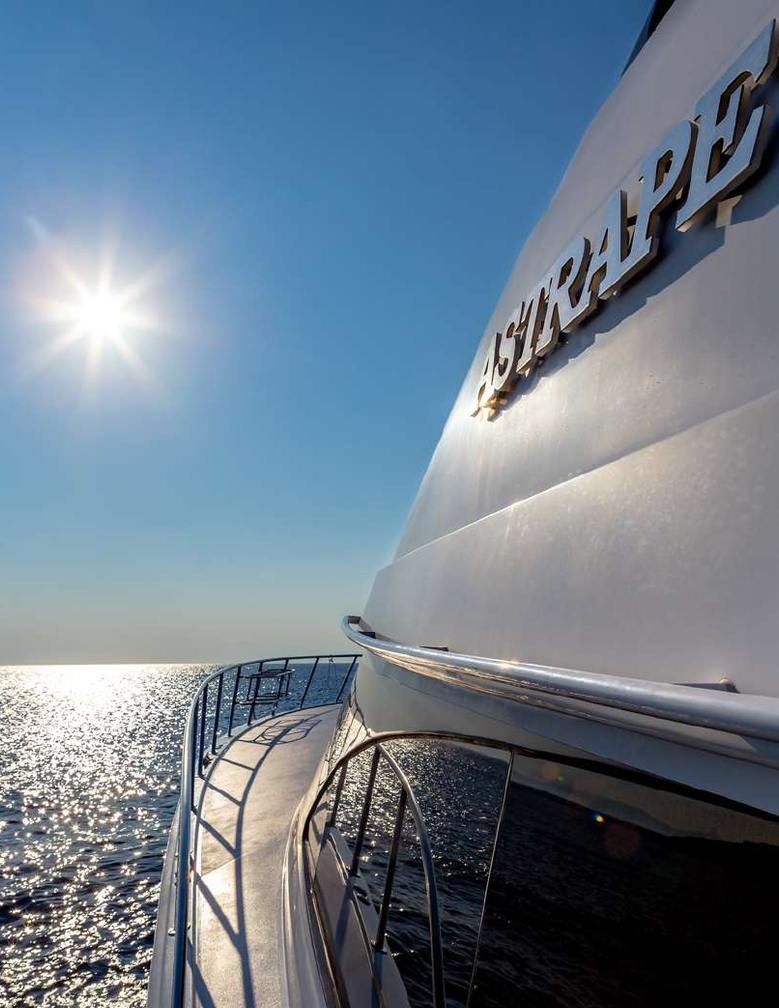 Yacht charter ASTRAPE YACHT CHARTER