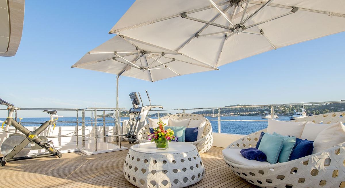 AXIOS yacht charter 3