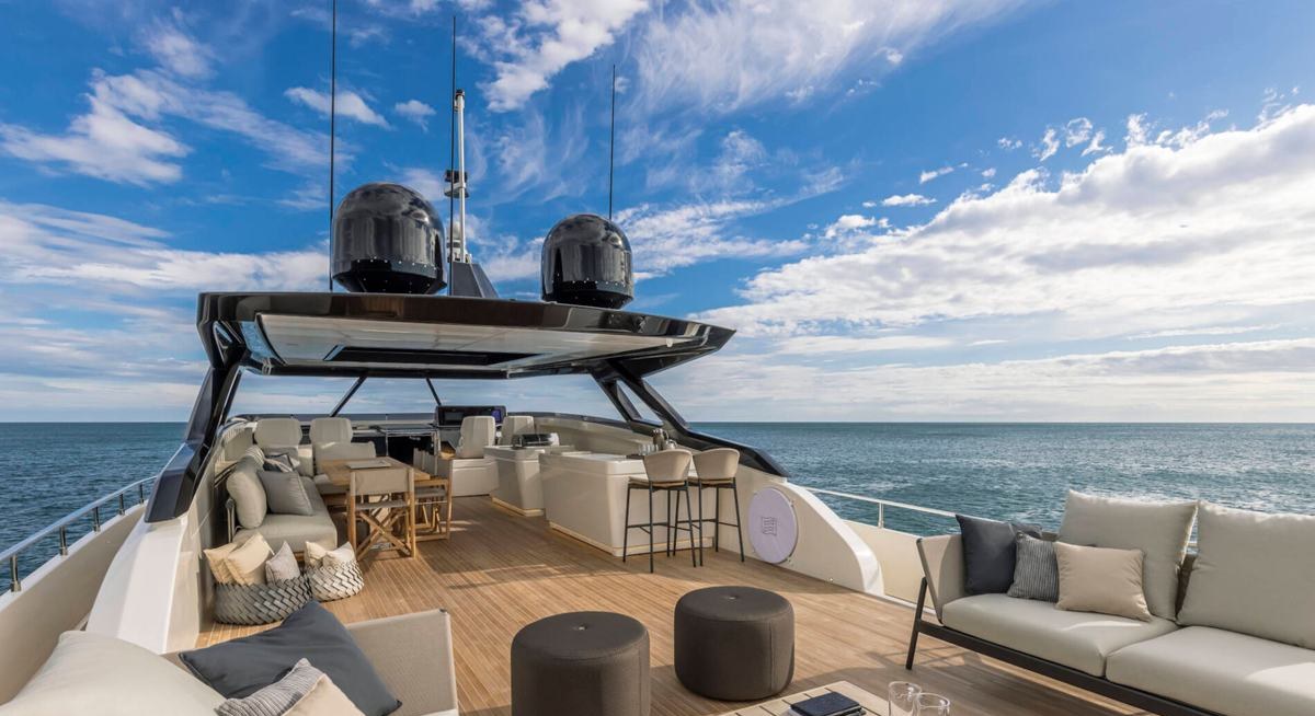 B.A.13 yacht charter 3