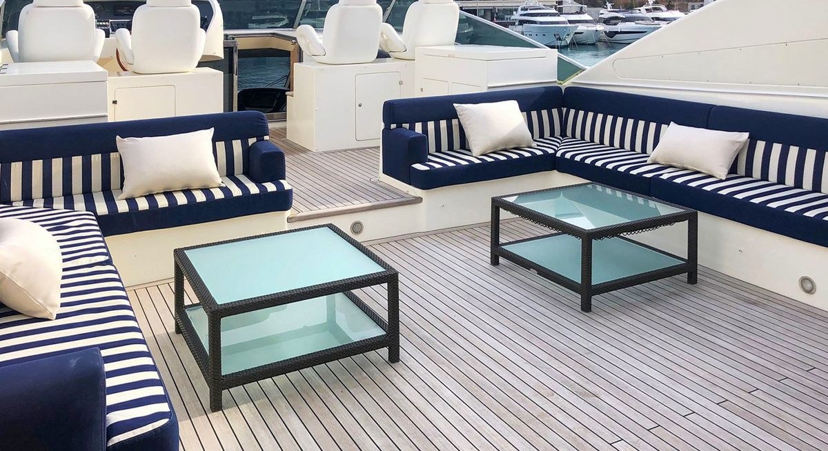 B4 yacht charter 2
