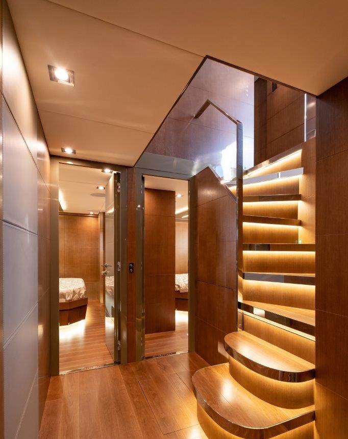 Yacht charter BACCARAT YACHT CHARTER