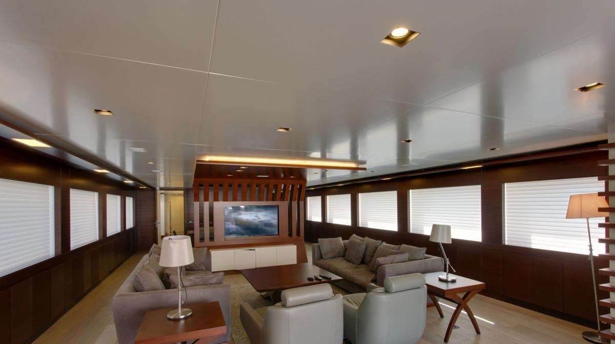 BEBE yacht charter 2