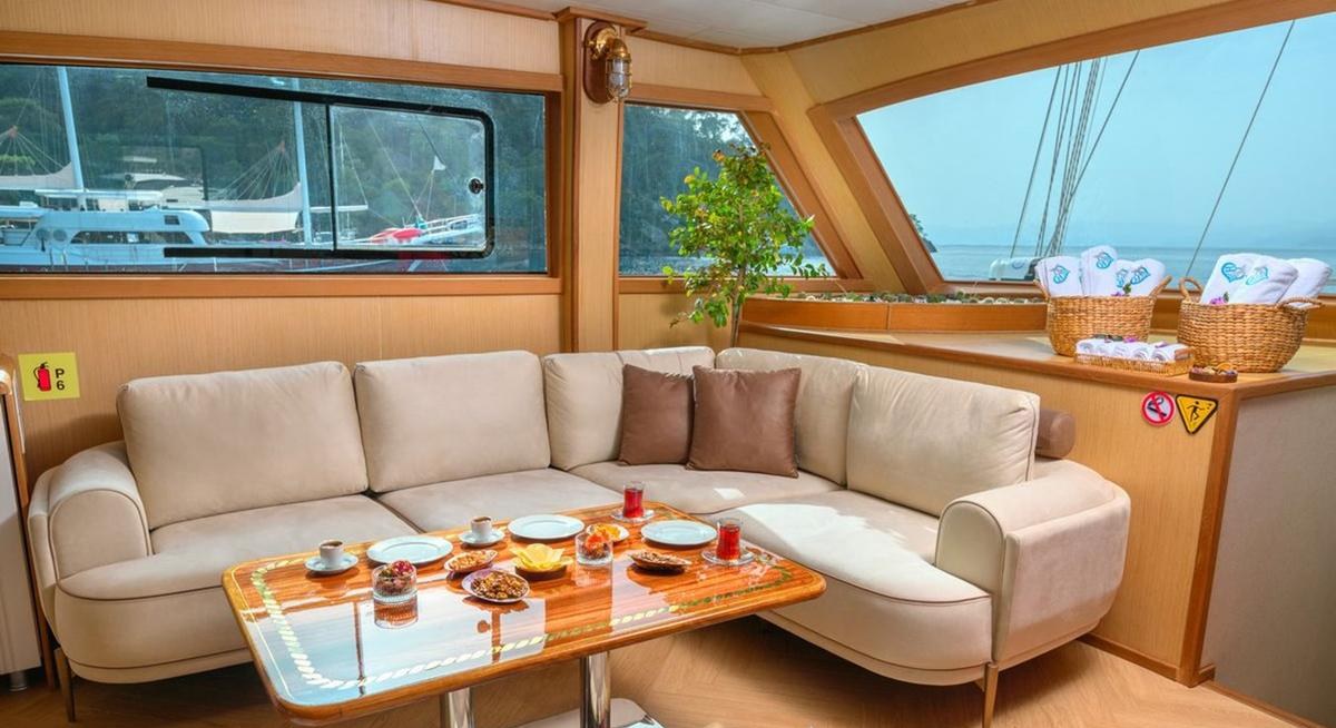 BELGIN SULTAN yacht charter 1