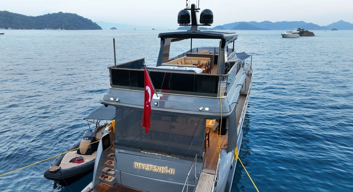BEYEFENDI H yacht charter 4