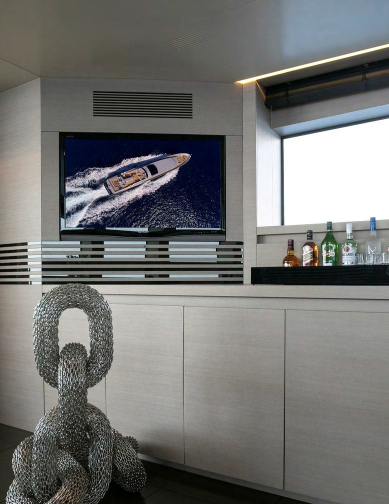 Yacht charter BILLA YACHT CHARTER