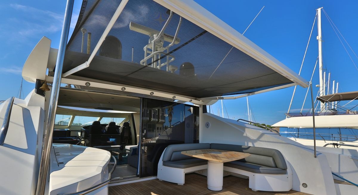 BLACK ZEN yacht charter 4