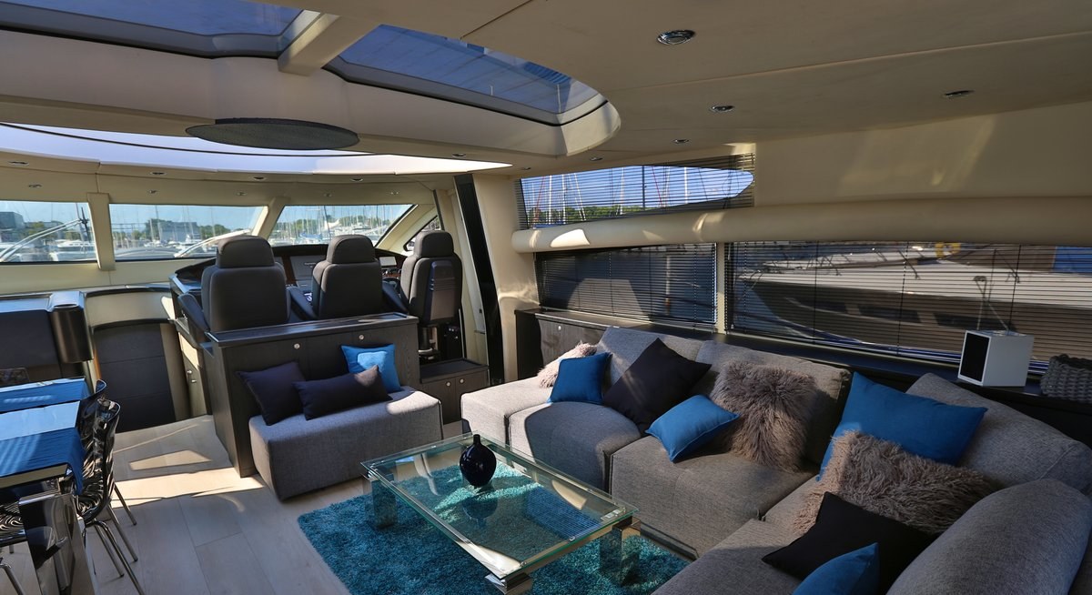 BLACK ZEN yacht charter 5