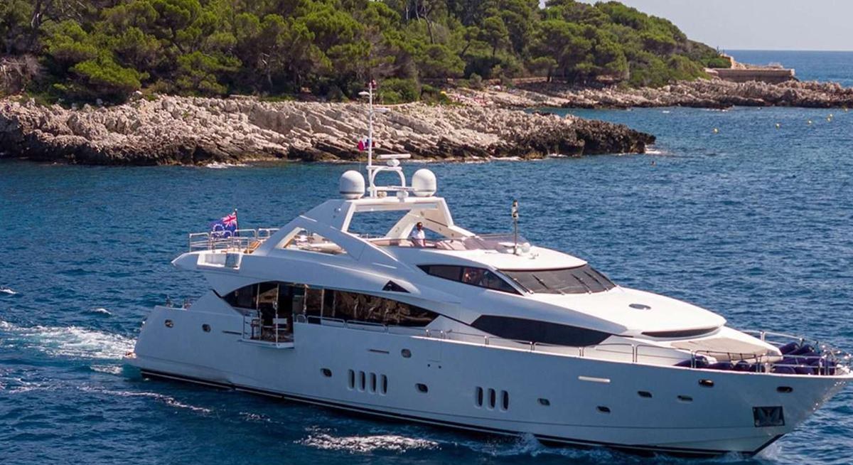 BLADE I yacht charter 5