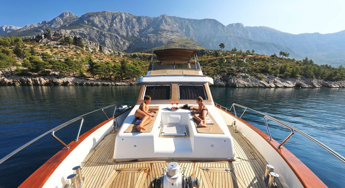 BLANKA yacht charter 2