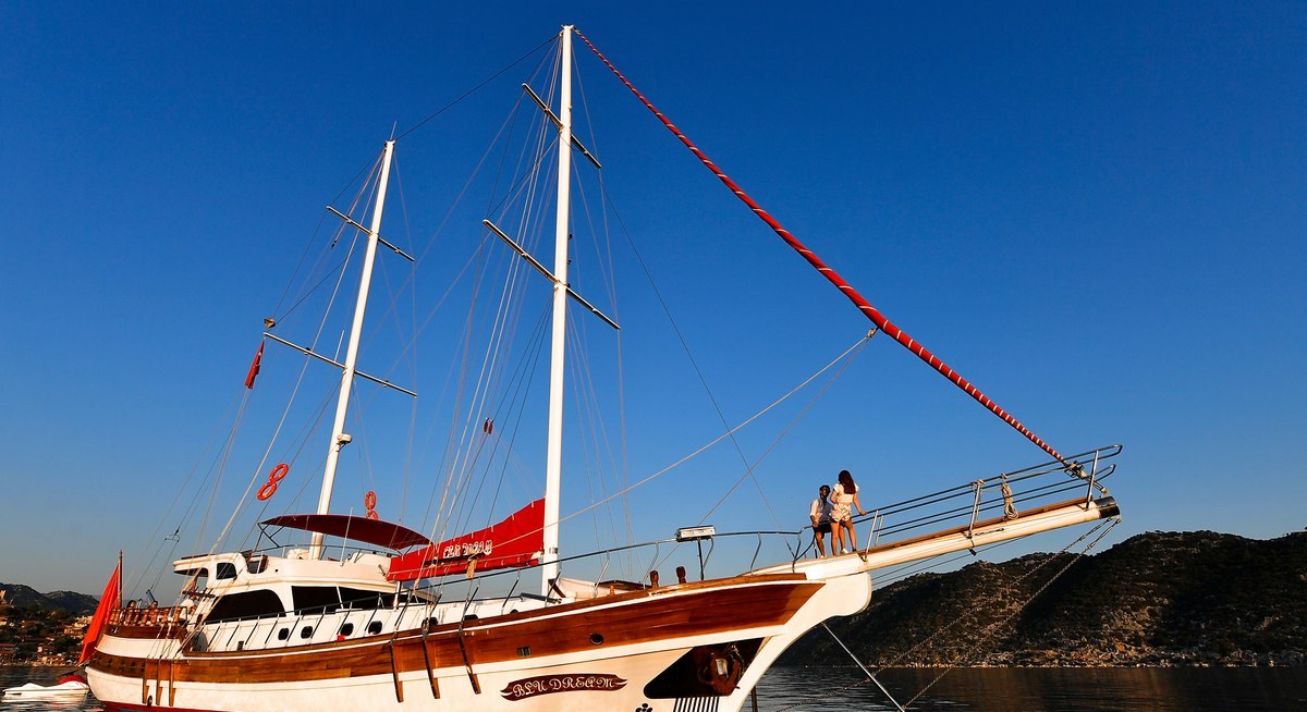 BLU DREAM yacht charter 1