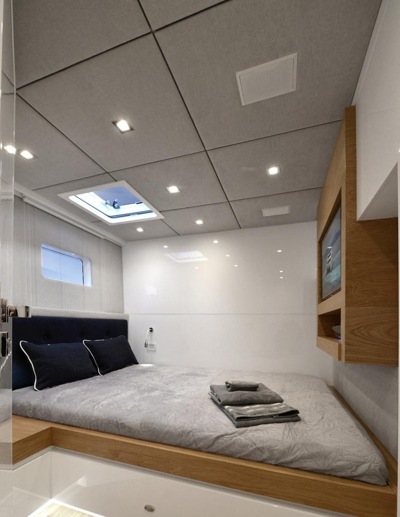 Yacht charter BLUE BELLY YACHT CHARTER