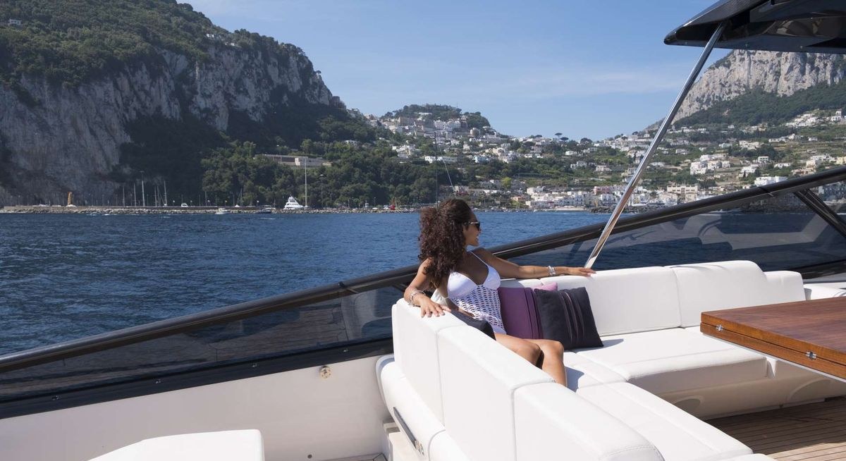 BLUE MAMBA yacht charter 3