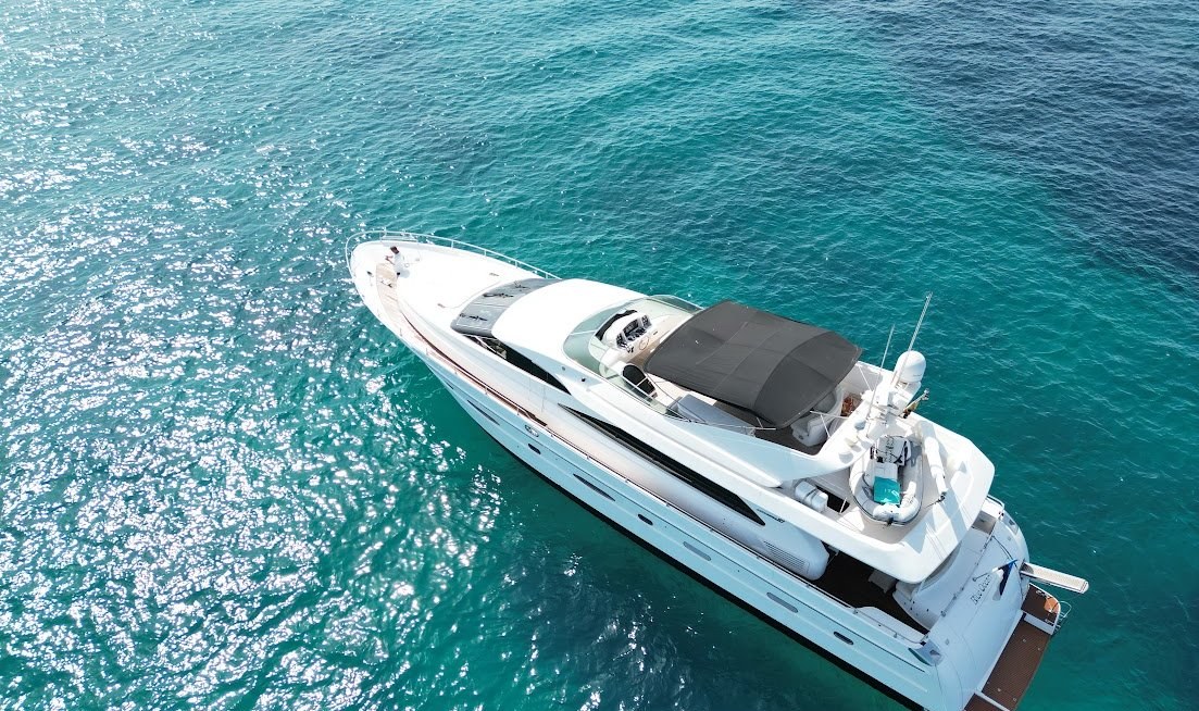 BLUE OCEAN yacht charter 4