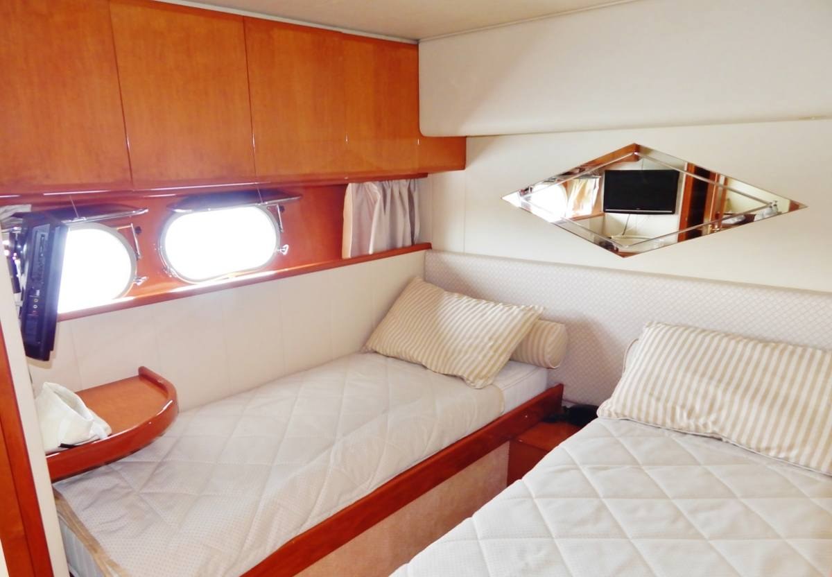 تأجير يخت BLUMAR YACHT CHARTER