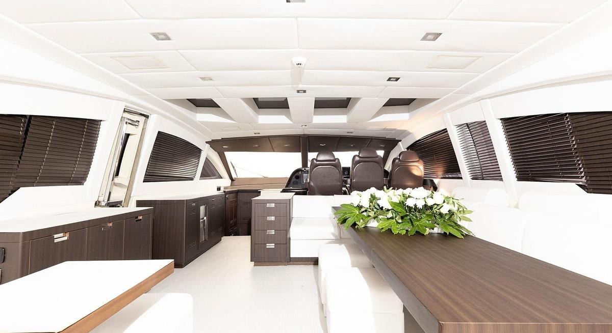BOBY yacht charter 2