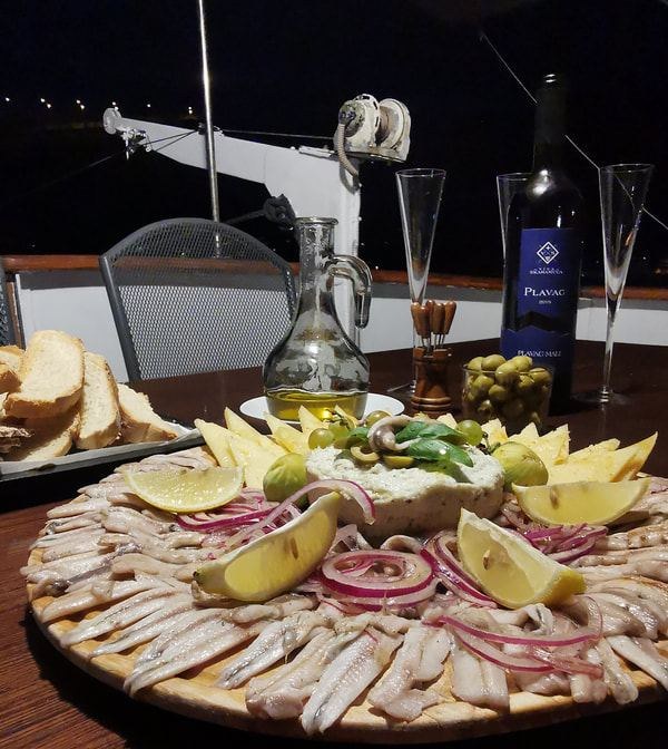 CADABRA yacht charter 3