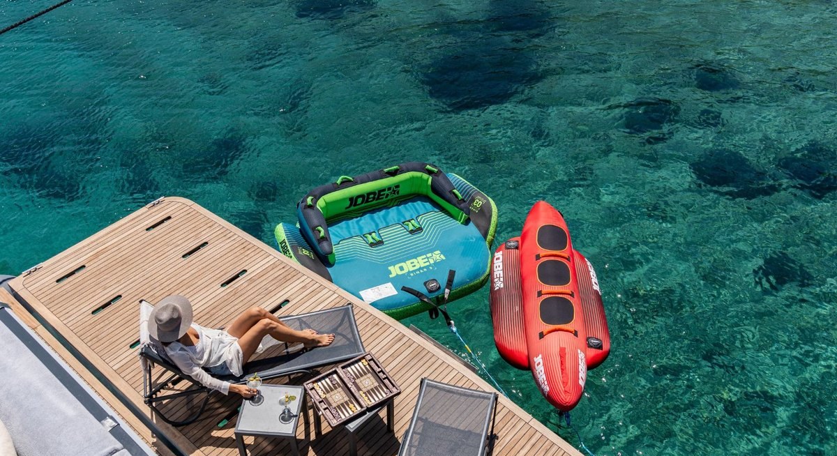 CALM DOWN yacht charter 5