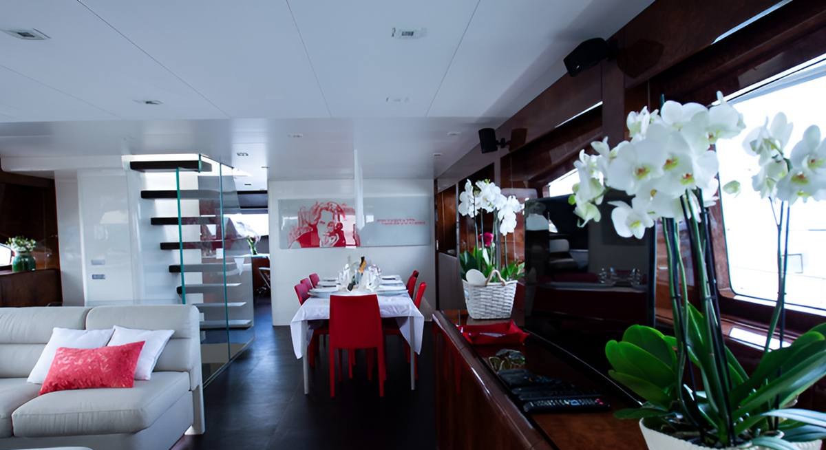 CAMILLA A yacht charter 4