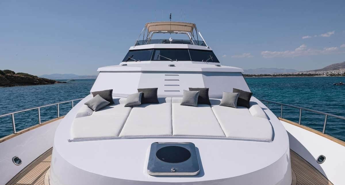 CARINO yacht charter 2