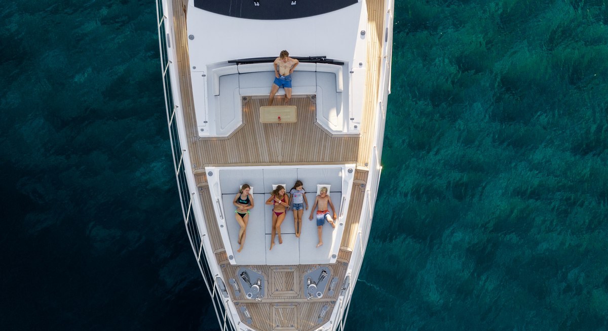 CHILLIN' yacht charter 2