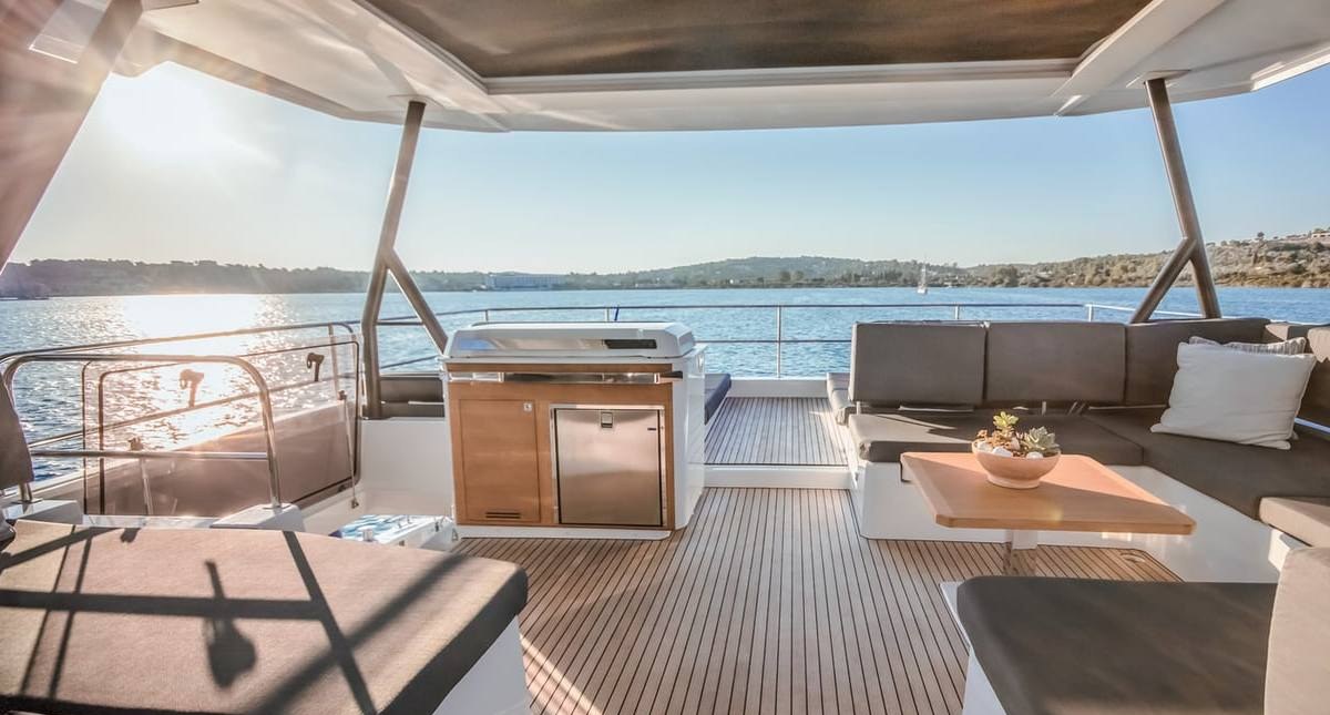 CORE yacht charter 3