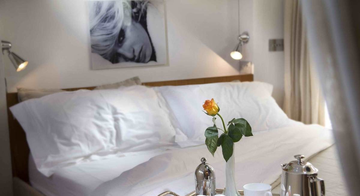 DIONEA yacht charter 3