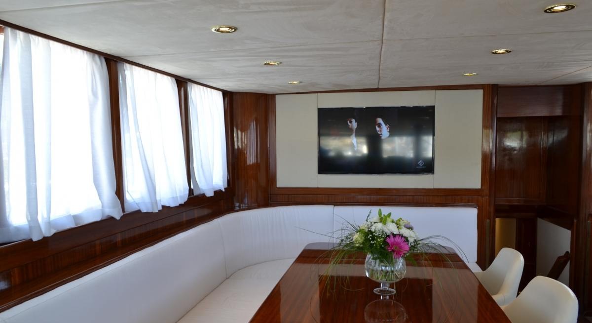 DVI MARIJE yacht charter 3