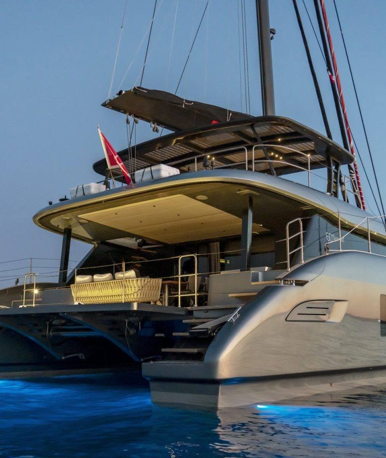 E SUPERCAT yacht charter 5