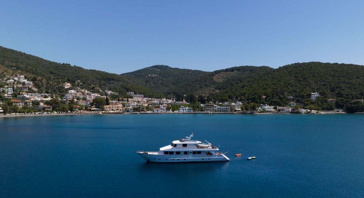 Yacht charter ELENA YACHT CHARTER