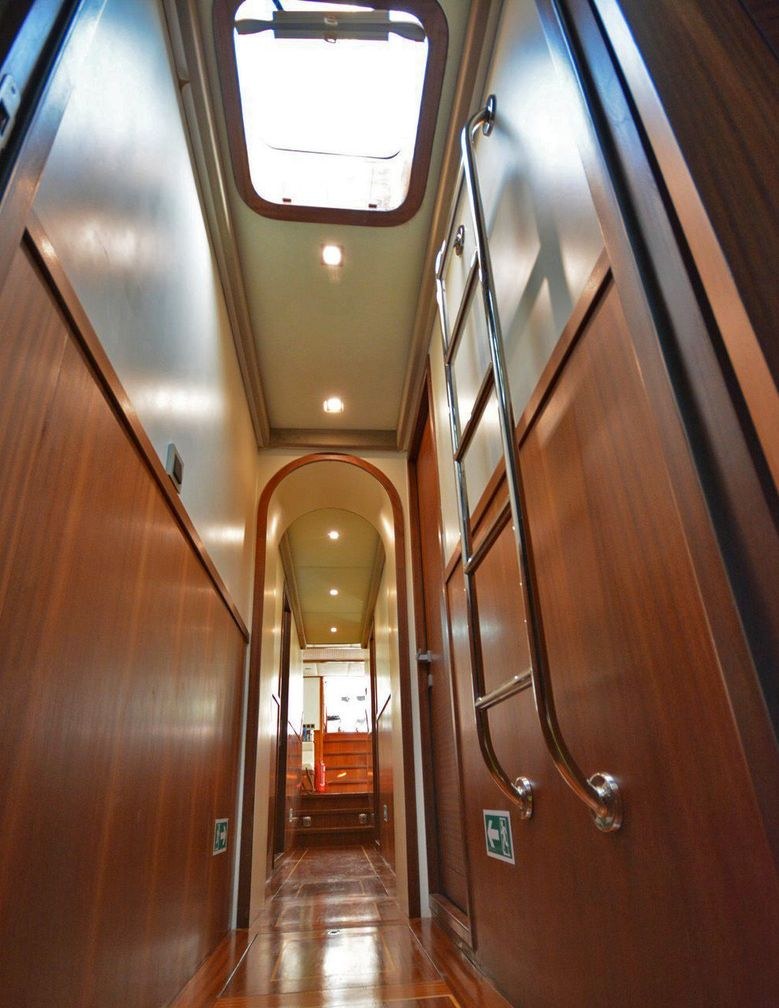 تأجير يخت ELOA YACHT CHARTER